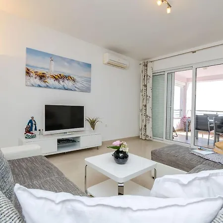 Vesna Apartment Trogir