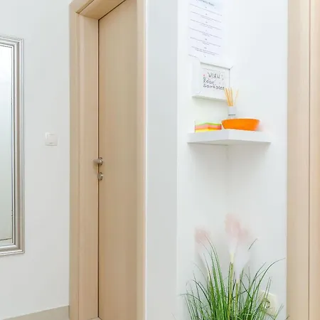 Vesna Apartment Trogir