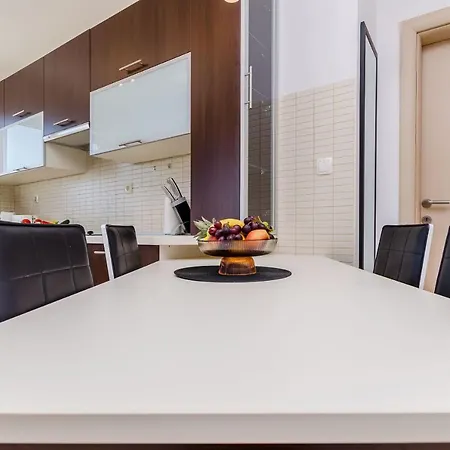 Apartment Vesna *